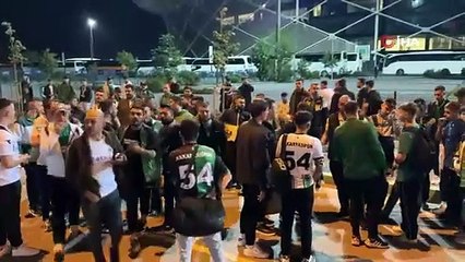 Play-off finali için Sakarya’dan 150 otobüs Adana’ya hareket etti