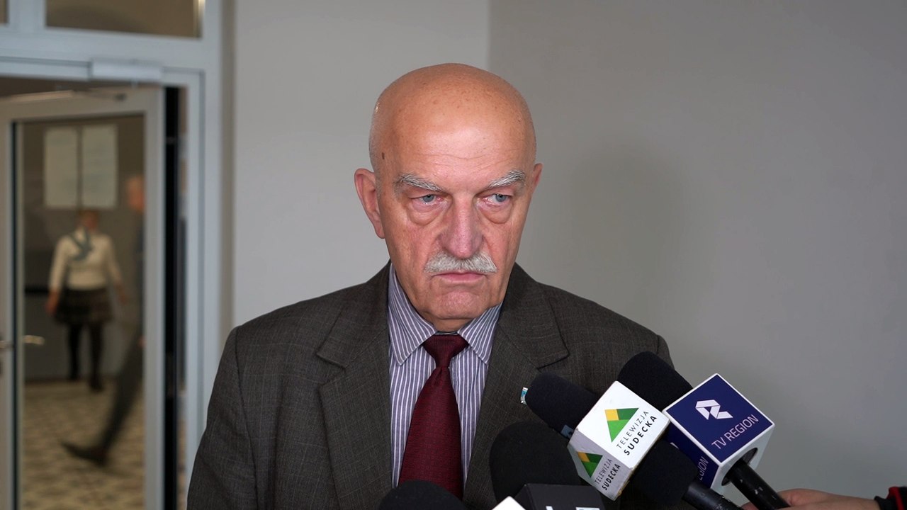 C2110