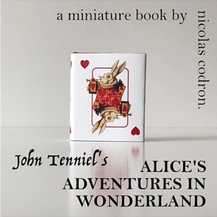 Tenniel's Alice in Wonderland - Miniature Book & Figurine