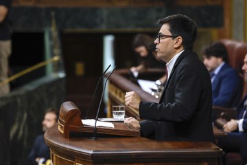 Pisarello replica Abascal i el congrés esclata: 