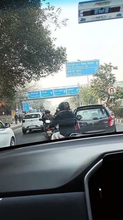 Delhi driving