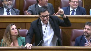 Bronca entre Vox y la izquierda en el pleno de la amnistía que para el debate unos minutos