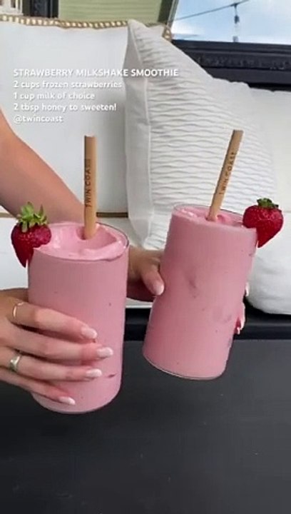 strawberry_milkshake_smoothie!