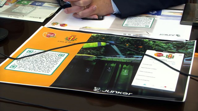 RIFIUTI, ARRIVA L’APP CHE AIUTA A DIFFERENZIARE