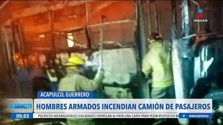 Hombres armados incendian camión de pasajeros en Acapulco, Guerrero