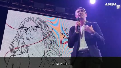 Fratoianni: "I giovani non hanno diritto alla cura, all'abitare e all'istruzione"