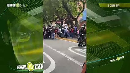 Cierre en la Av. El Poblado por movilización ciudadana
