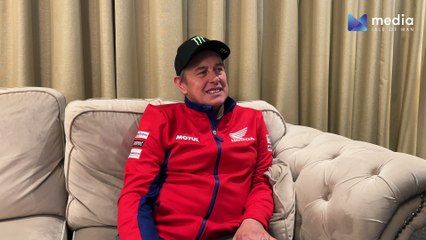 Tải video: Isle of Man TT John McGuinness talks about making his 110th start in Sunday's Superbike race