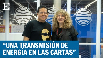 Lectura del tarot con Gioconda Belli y Julián Herbert en la FIL de Guadalajara | EL PAÍS