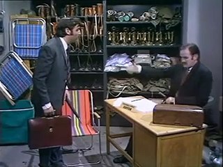 Monty Python's Flying Circus S02 E11 - How Not To Be Seen