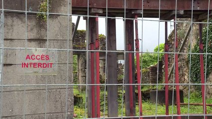 A Oradour-sur-Glane, l'urgence de sauver les pierres, derniers témoins du massacre
