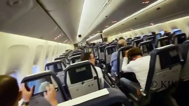 Passageiro filma interior de avião português momentos antes de aterragem de emergência