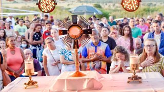 Paróquias de Sousa se unem e celebram Corpus Christi com missa e procissão solene pelas ruas