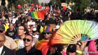 Israele, in migliaia a Gerusalemme per un pride sottotono