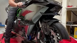 Tuning a 270 whp Kawasaki H2R