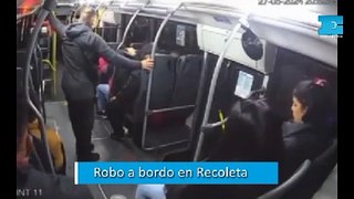 Robo a bordo en Recoleta