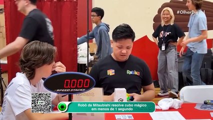 Robô da Mitsubishi resolve cubo mágico em menos de 1 segundo