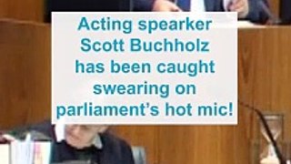 Acting speaker Scott Buchholz swearing in parliament