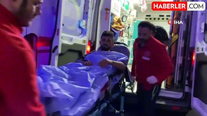 Çocuk tarafından bıçaklanan genç perişan oldu