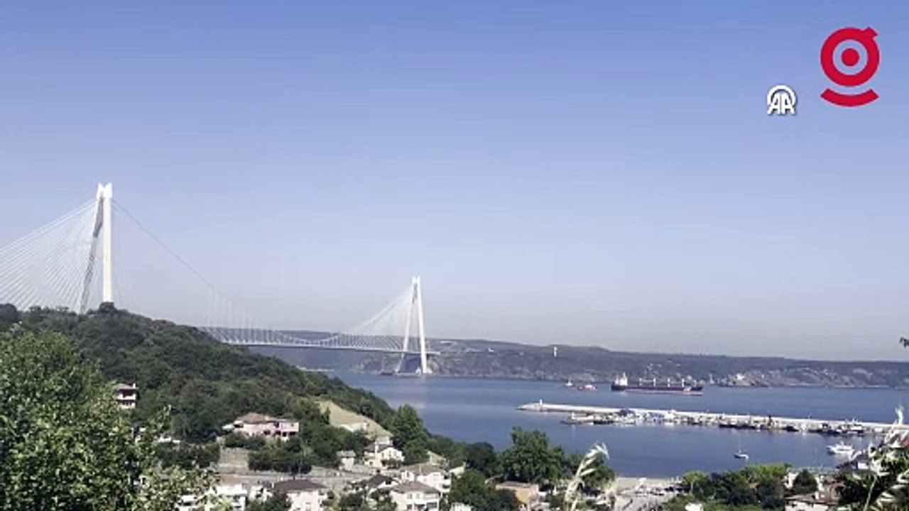 İstanbul Boğazı'nda gemi arızası: Gemi trafiği...