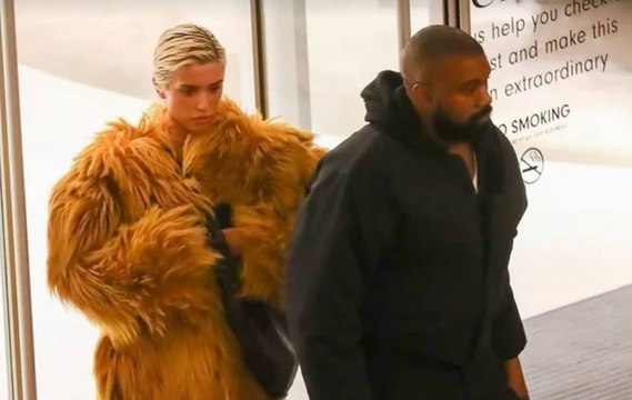 Bianca Censori fait scandale une fois de plus avec sa tenue audacieuse