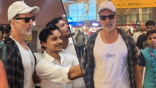 Akshay Kumar & Dimple Kapadia Encounter Massive Fan Mob During Airport Arrival