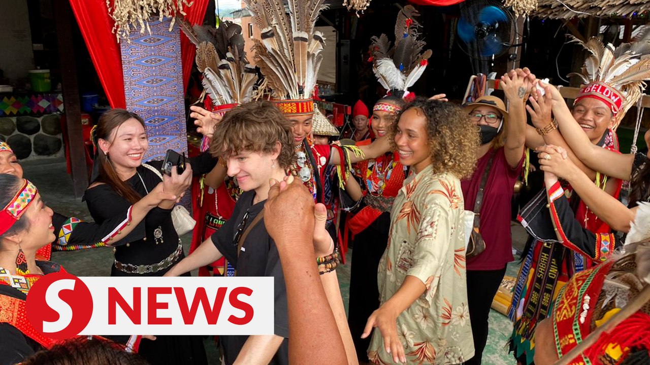 Foreign tourists revel in vibrant Kaamatan celebration