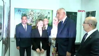 BURSA - Bakan Ersoy, başarı ödülü alan 45 eseri inceledi