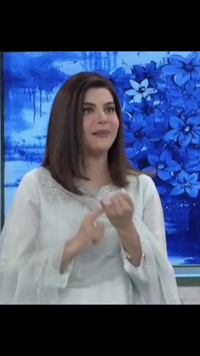 Nadia Khan ki almari