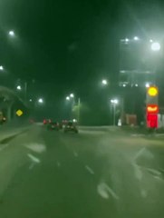 Como carritos chocones, pelean hondureños