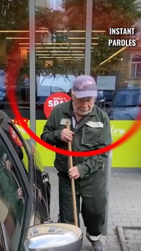 Ce balayeur rend un portefeuille trouvé au sol puis est récompensé pour son honnêteté