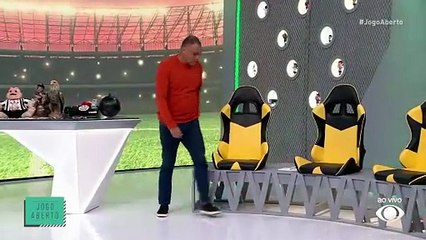 Zoeira Jogo Aberto: Ronaldo Giovanelli usa peruca e ‘vira’  Zubeldía, do São Paulo
