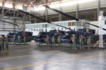 EEUU dona helicópteros a Panamá