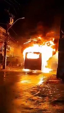 Ônibus é incendiado no bairro de São Marcos