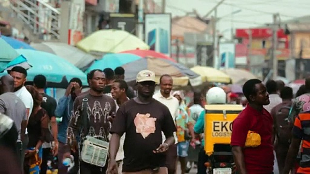 Toutes les couleurs du monde Bande-annonce (EN)