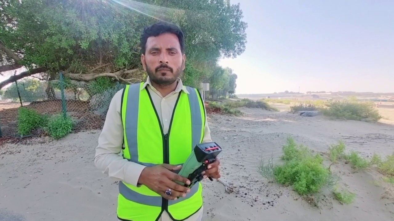 How to on auto topo funcation in gps !! Leica GPS !! GS-14 ( in English Language )