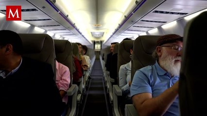 Momento impactante: Avión casi colisiona con edificios tras demora en despegar