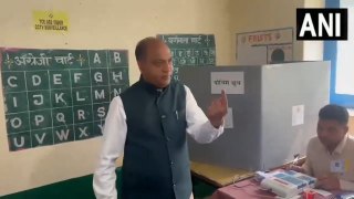 हिमाचल प्रदेश के पूर्व मुख्यमंत्री और नेता प्रतिपक्ष जयराम ठाकुर नेअंतिम चरण में मतदान किया