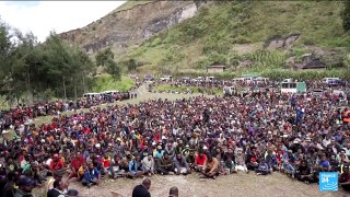 Papua New Guinea: Villagers mourn victims of deadly landslide