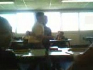 bastien delire en classe avec maxime