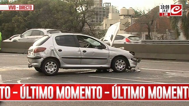 Impresionante choque y vuelco en plena General Paz: hay heridos