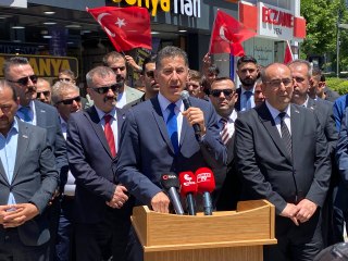 Sinan Oğan Çorum'da konuştu: "Son üç yıl yanlış yapılan ekonomi politikasının ceremesini çekiyoruz"