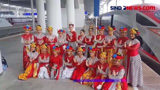 Hibur Penumpang Whoosh di Hari Lahir Pancasila, KCIC Tampilkan Tari Tradisional Asal Betawi-Sunda