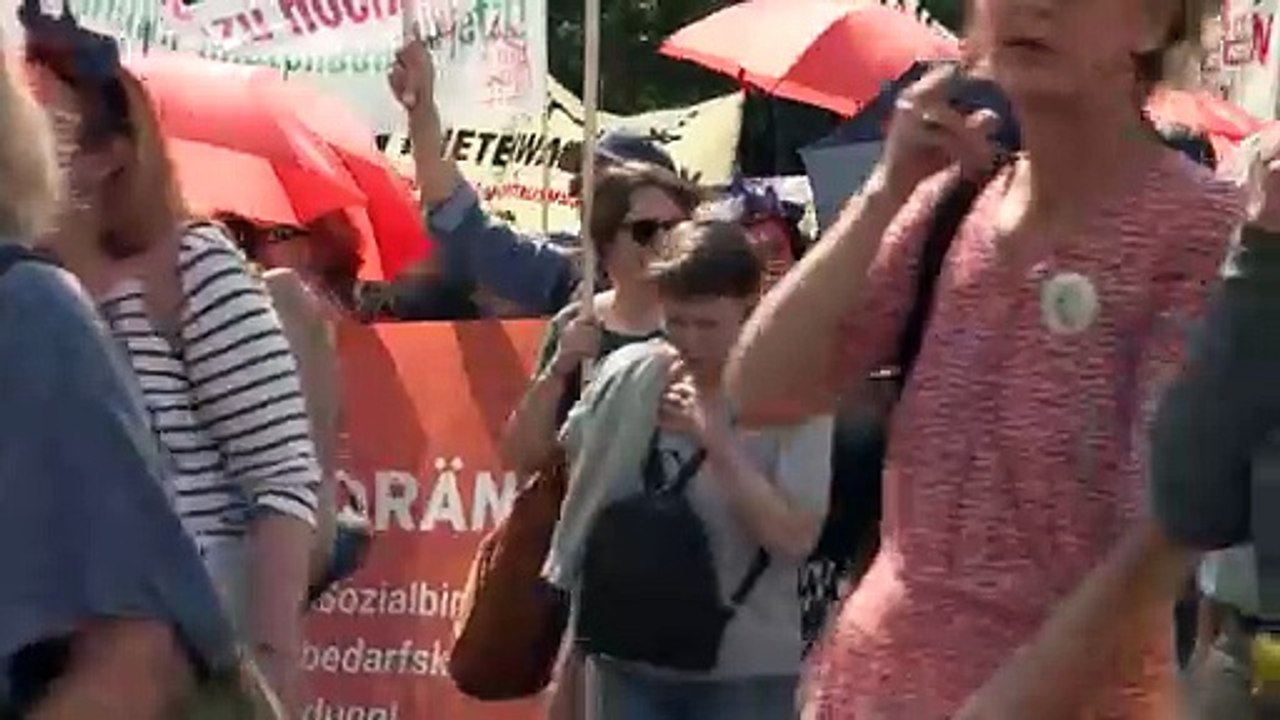 Tausende demonstrieren in Berlin gegen zu hohe Mieten