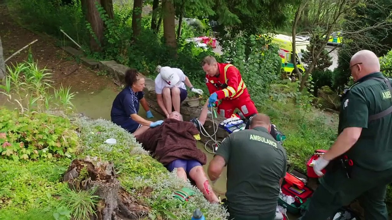 999 - On the front line S11E02 (12th May 2024)