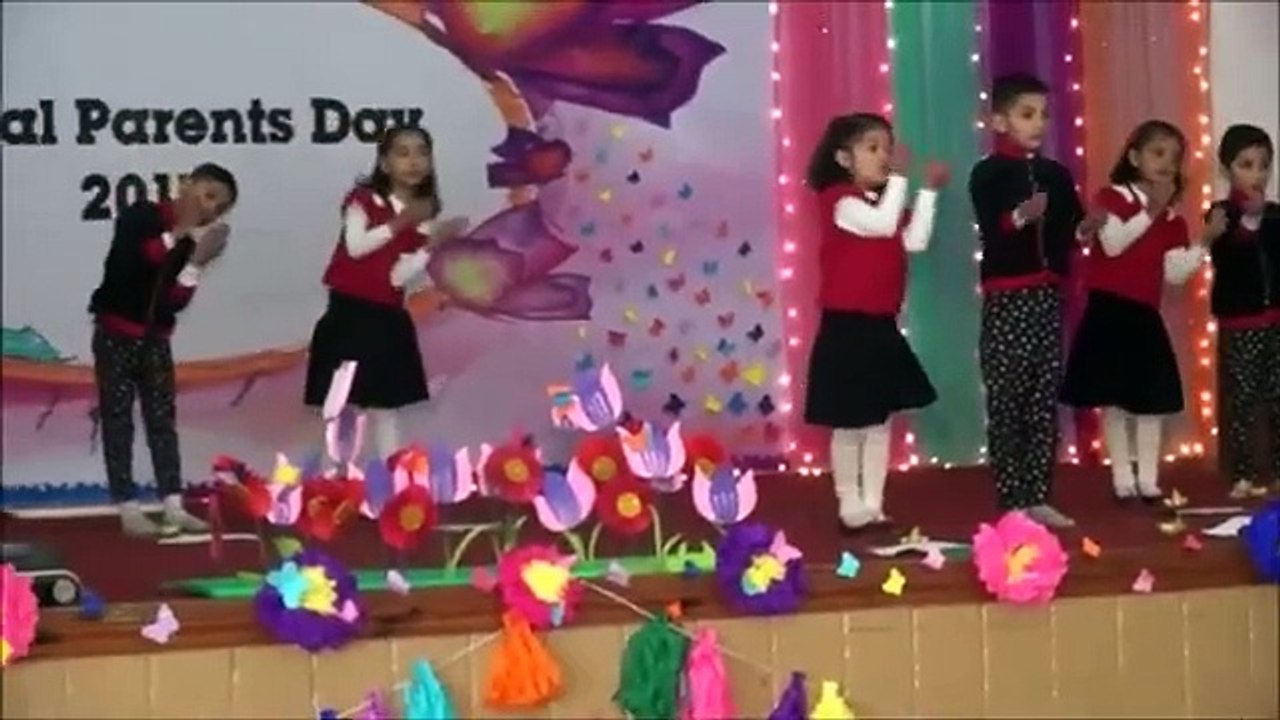 Kids performance on peace