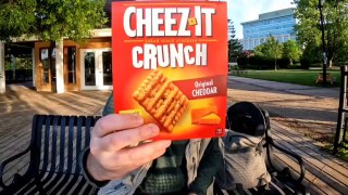 Cheez-It crunch original cheddar Review