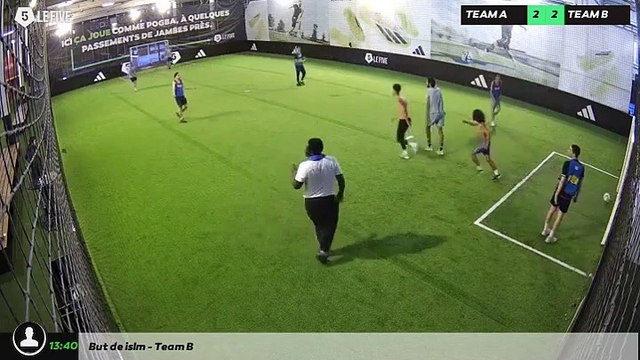 Yassine 01/06 à 23:10 - Football Terrain 1 (LeFive Créteil)