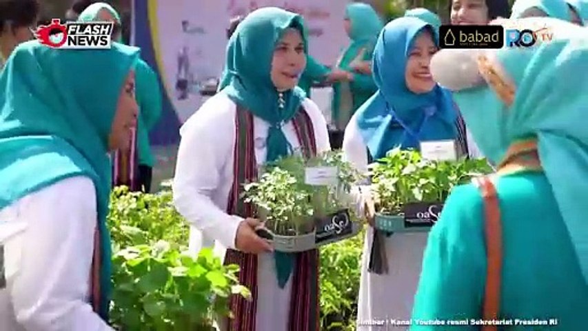 Ibu Iriana Widodo dan Anggota OASE KIM Melakukan Kunjungan Kerja ke NTB untuk Sosialisasikan Daur Ulang Sampah Plastik