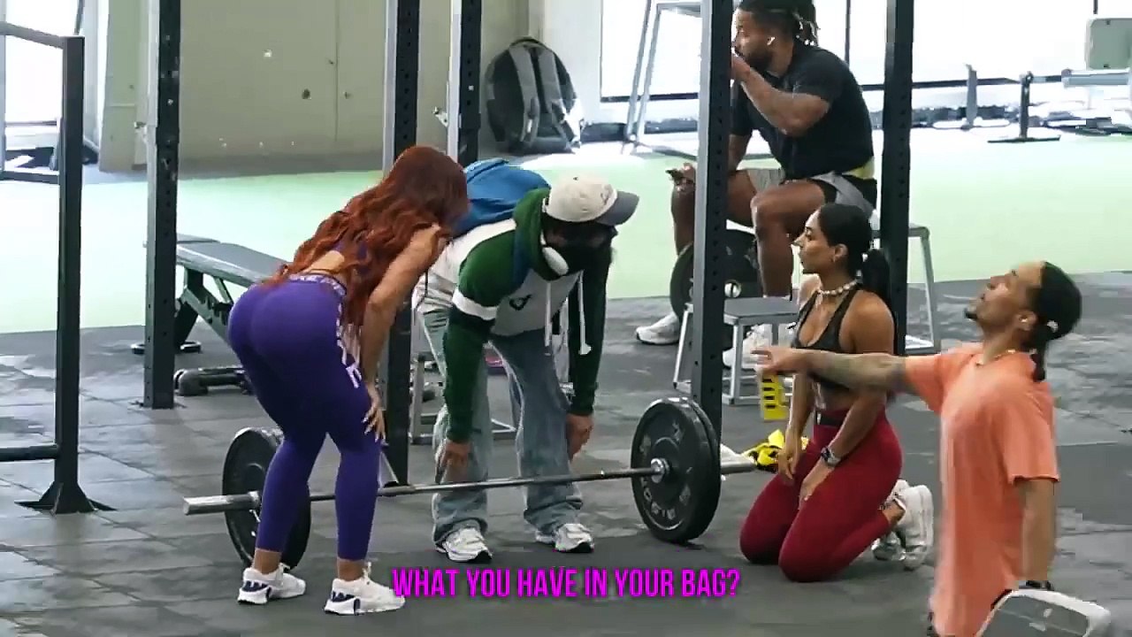 Anatoly Use FAKE WEIGHTS in gym PRANK... _ ANAT...